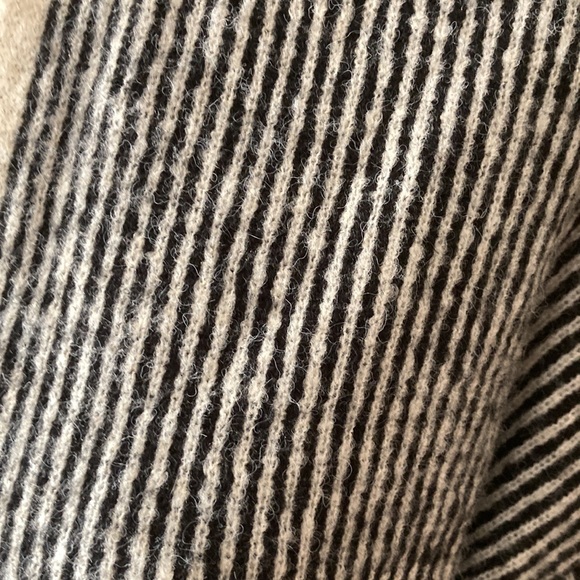 Frnch Paris cardigan - Picture 2 of 7
